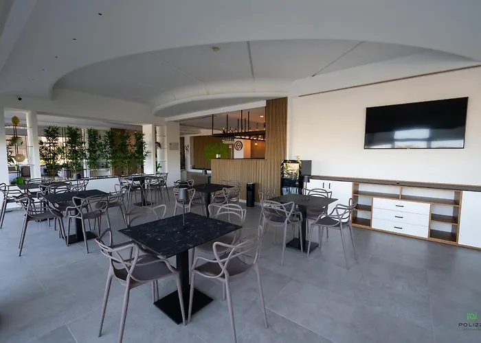 New River Hotel